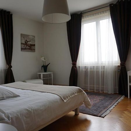 Maujobia 31 Apartment Нюшател Екстериор снимка