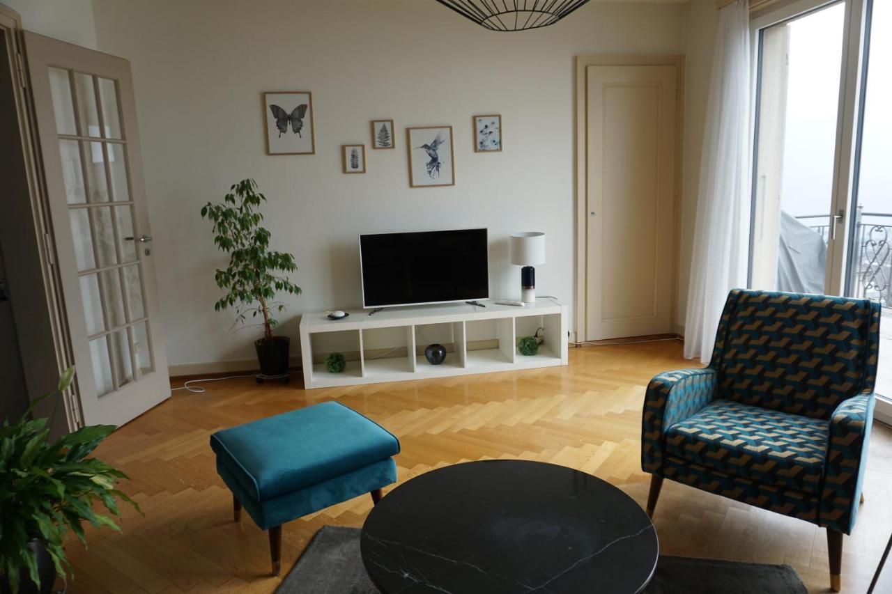 Maujobia 31 Apartment Нюшател Екстериор снимка